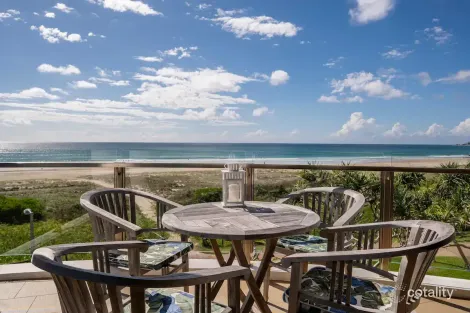 5/239 Golden Four Dr, Bilinga, QLD 4225