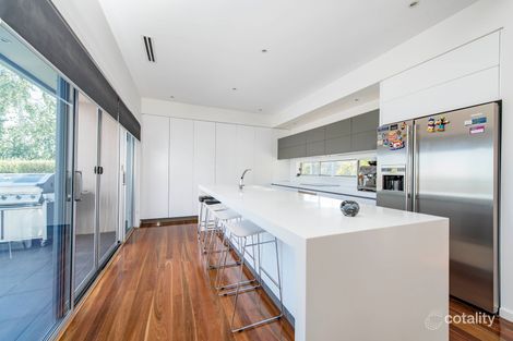 Property photo of 1 Myrtle Close Jerrabomberra NSW 2619