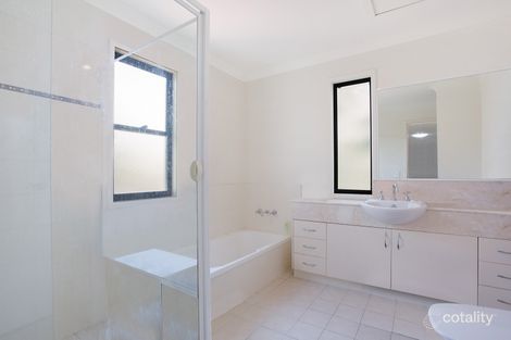 Property photo of 1/45 Hillridge Crescent Varsity Lakes QLD 4227