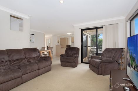 Property photo of 1/45 Hillridge Crescent Varsity Lakes QLD 4227