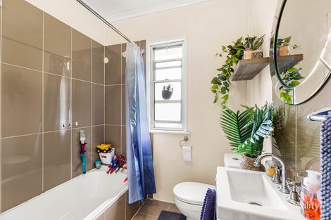 Property photo of 45 Gleeson Crescent Harlaxton QLD 4350