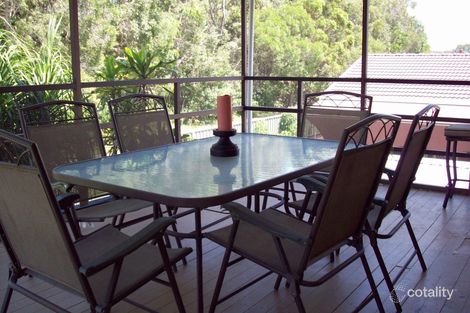 11 Ambako Pl, Golden Beach, QLD 4551