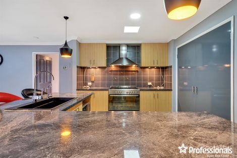 Property photo of 37 Carlyon Close Melton West VIC 3337