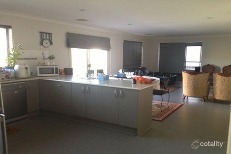 Property photo of 12 Khan Court Truganina VIC 3029