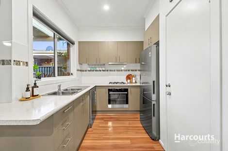 Property photo of 7 Tranquil Lane Cranbourne North VIC 3977