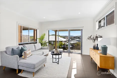 Property photo of 50 Elizabeth Circuit Flinders NSW 2529