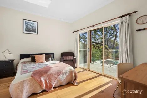 Property photo of 11 Gilwinga Drive Bayview NSW 2104