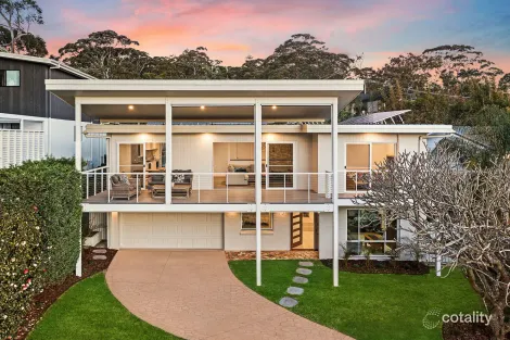 Property photo of 17 Toongara Avenue Bateau Bay NSW 2261