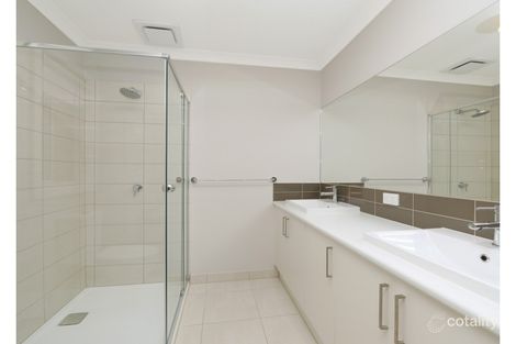 Property photo of 10 Elysian Place Cranbourne West VIC 3977