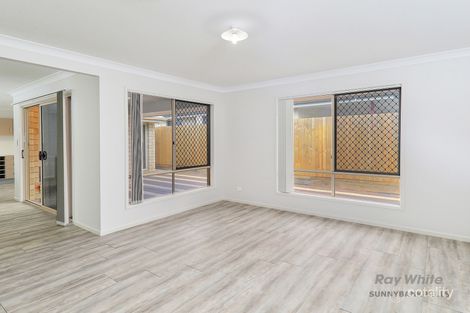 Property photo of 14 Johnstone Place Riverview QLD 4303