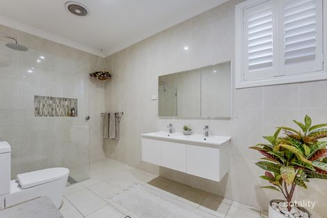 Property photo of 13 Carina Place St Johns Park NSW 2176