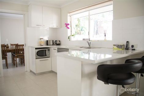 Property photo of 20 Coorong Place Kallaroo WA 6025