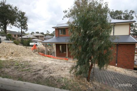Property photo of 2 Anningie Park Place Croydon North VIC 3136