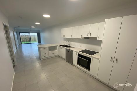 2/39 Fountain St, Pimpama, QLD 4209