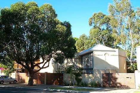 5/2 Court Pl, Subiaco, WA 6008