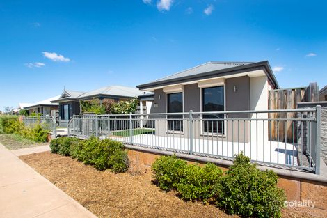 Property photo of 33 Grassdale Parkway Ellenbrook WA 6069