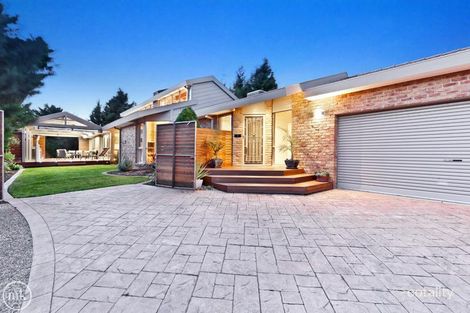 53 Maxine Dr, St Helena, VIC 3088