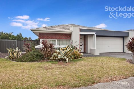 Property photo of 52 Pioneer Drive Deer Park VIC 3023