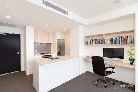 Property photo of 706/77 Shortland Esplanade Newcastle NSW 2300