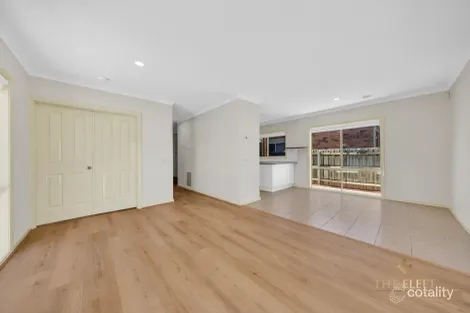 Property photo of 2/151-167 Bethany Road Hoppers Crossing VIC 3029