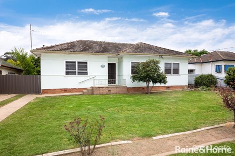 Property photo of 132 Grove Street Kooringal NSW 2650