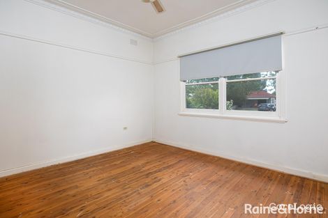 Property photo of 132 Grove Street Kooringal NSW 2650