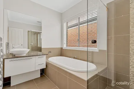 Property photo of 60 Millicent Drive Craigieburn VIC 3064