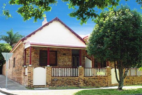 2/21 Brand St, Croydon, NSW 2132