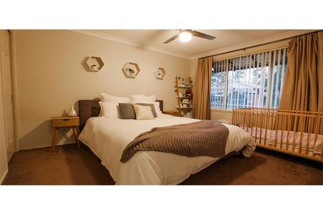 Property photo of 5 Bunroy Street Horningsea Park NSW 2171