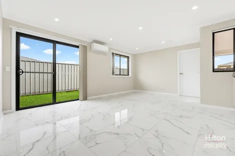 4 Florian Gr, Oakhurst, NSW 2761