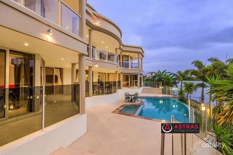 Property photo of 19 Istana View Clear Island Waters QLD 4226