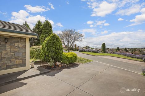 Property photo of 10 Gleneagles Circuit Greenwith SA 5125
