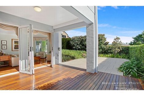 Property photo of 37 Rosemeadow Drive Cabarita NSW 2137
