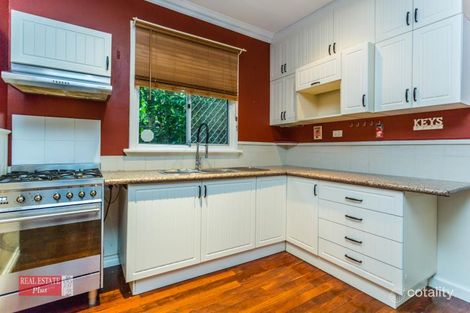 Property photo of 48 Jinda Road Koongamia WA 6056