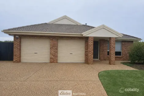 15 Robrick Cl, Griffith, NSW 2680