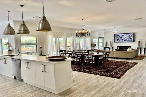 17 Sir James Fairfax Cct, Bowral, NSW 2576