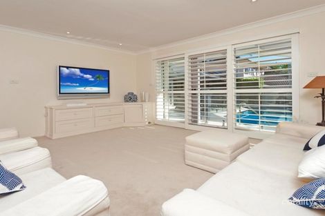 Property photo of 31 Surfview Road Mona Vale NSW 2103