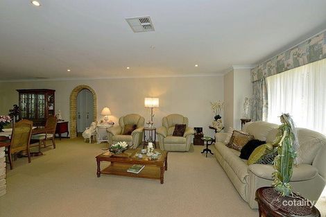 Property photo of 8 Victoria Circle Greenfields WA 6210