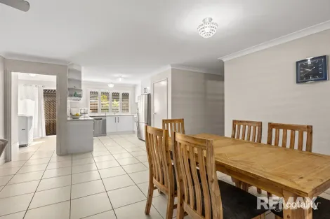 Property photo of 27 Liekefett Way Little Mountain QLD 4551
