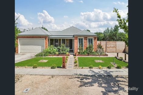 Property photo of 25 Royal Oaks Drive Tarneit VIC 3029