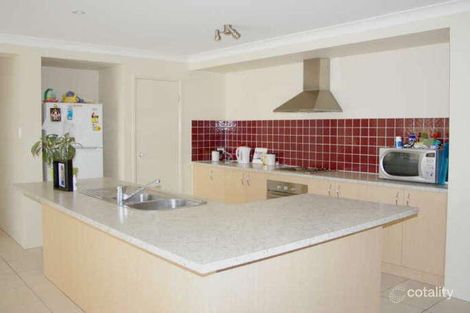 28 Carmarthen Cct, Pacific Pines, QLD 4211