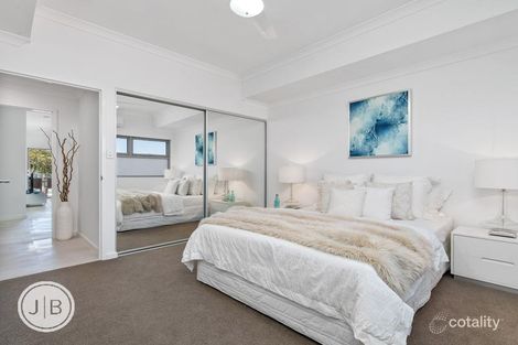 Property photo of 11/8 Bragor Place Ardross WA 6153