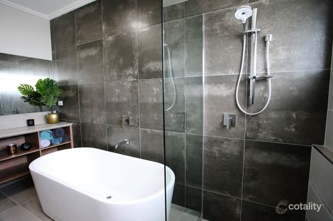 Property photo of 119 Sanctum Boulevard Mount Low QLD 4818