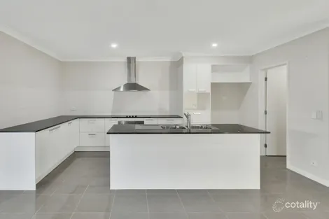 Property photo of 38 Walker Circuit Flagstone QLD 4280