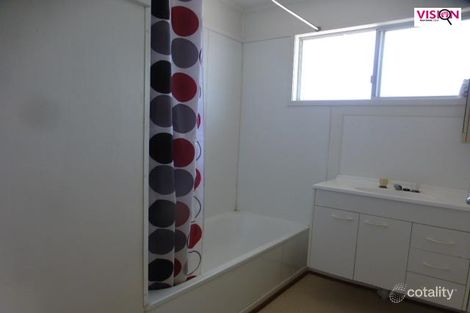 Property photo of 37 Hannah Crescent Dysart QLD 4745