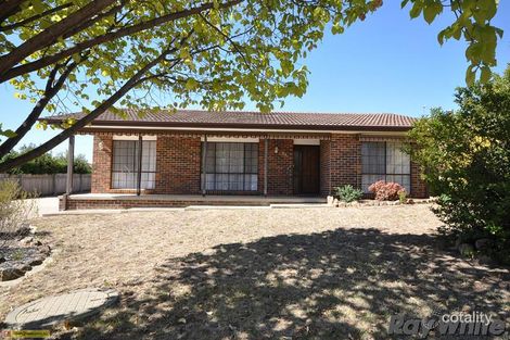 54 Groveland Cres, Isabella Plains, ACT 2905