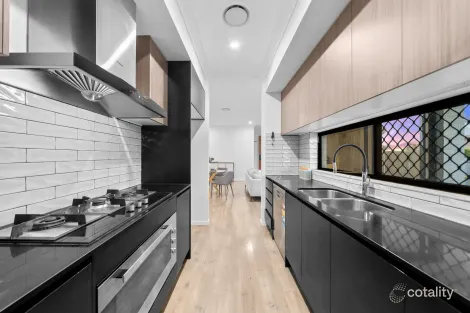 Property photo of 14 Serene Court Boronia Heights QLD 4124