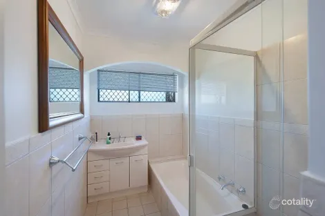 Property photo of 11 Park Lake Drive Wynn Vale SA 5127