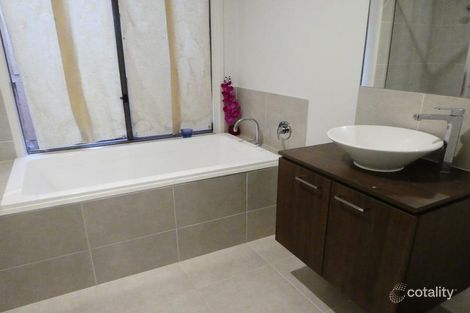 Property photo of 73 Quarters Boulevard Cranbourne West VIC 3977