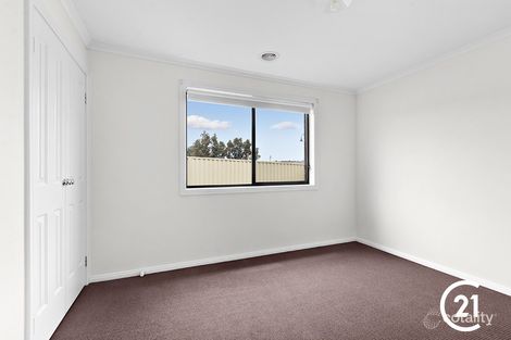Property photo of 69 Blue Horizons Way Pakenham VIC 3810
